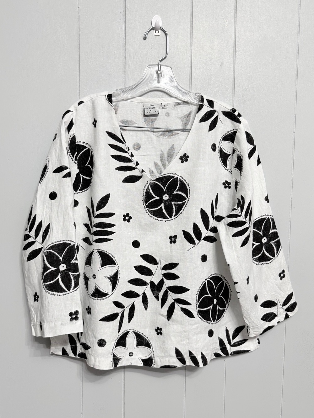 Hot Cotton White and Black Floral V-Neck Top